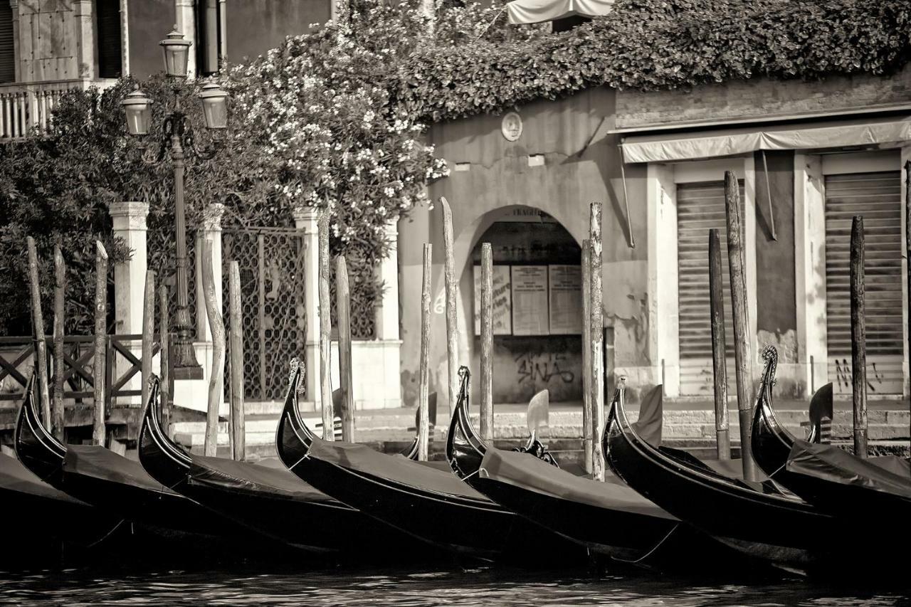 Hotel Capatron Venecia Exterior foto